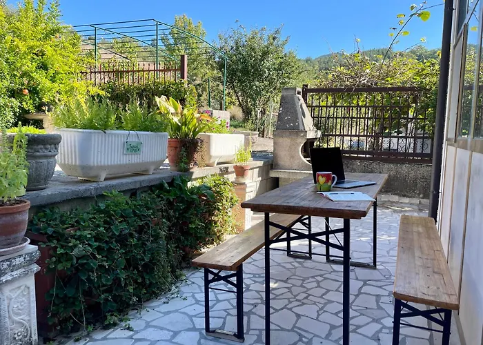 Luxury Private Mountain With Pool & Beautiful Views In Puglia *