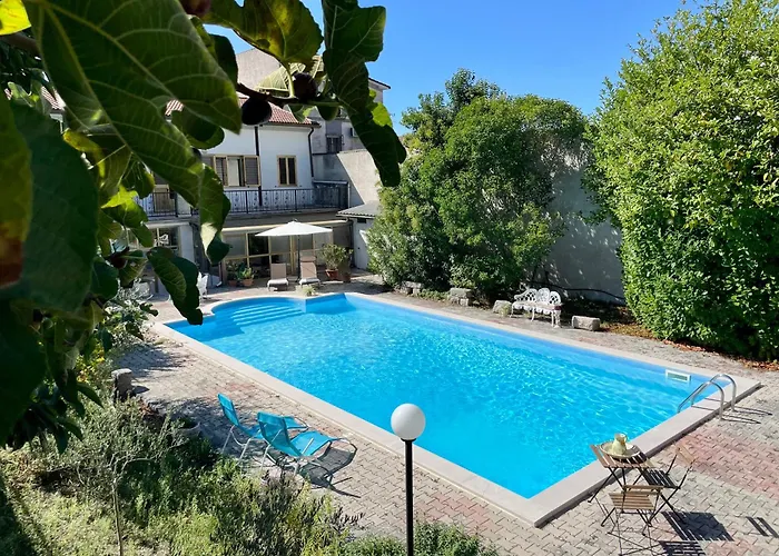 Luxury Private Mountain With Pool & Beautiful Views In Puglia