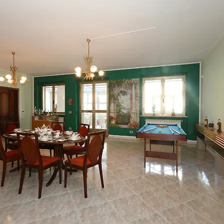 Villa Luxury Mountain With Pool & Beautiful Views In Puglia Roseto Valfortore