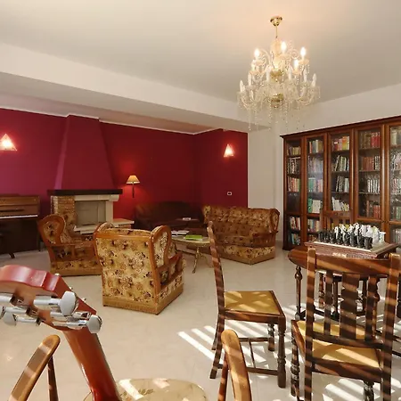 Luxury Mountain With Pool & Beautiful Views In Puglia Villa