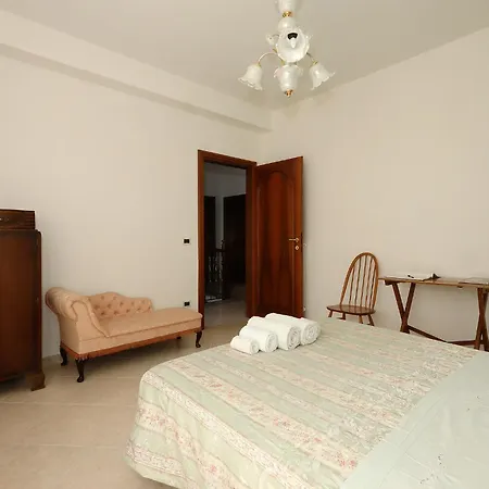 Villa Luxury Mountain With Pool & Beautiful Views In Puglia Roseto Valfortore