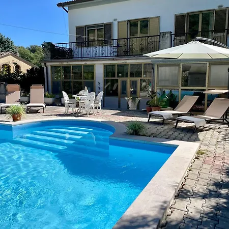 Luxury Mountain With Pool & Beautiful Views In Puglia Roseto Valfortore